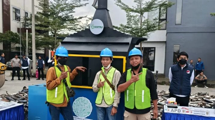 Polda Jabar Musnahkan Barang Bukti Narkoba, Mesin Pembakarnya Ternyata Karya Anak Muda Subang